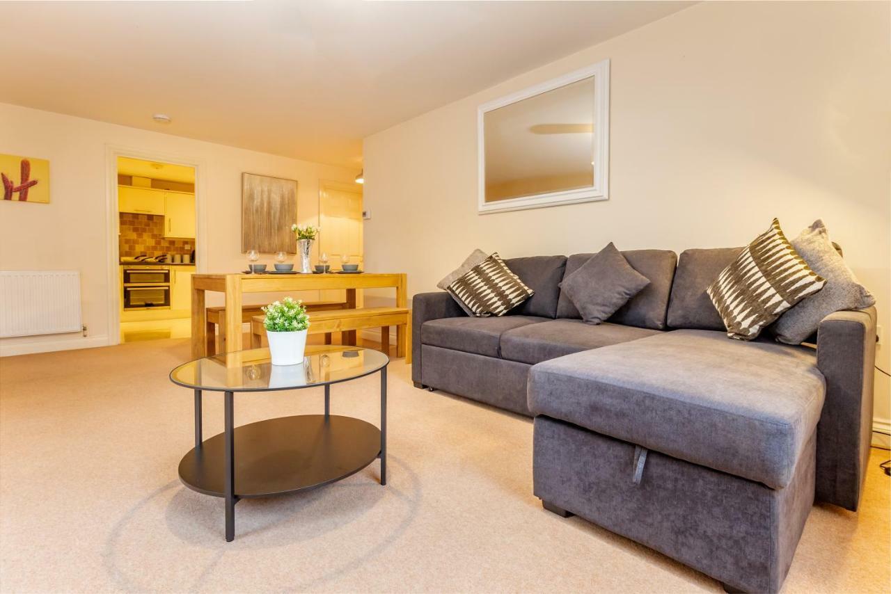 Host & Stay - Hillbrook House Apartment Грейт Малвърн Екстериор снимка