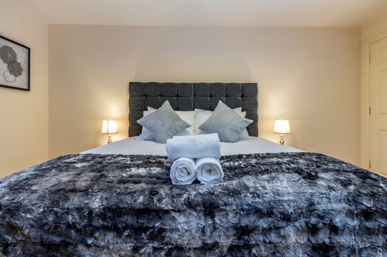 Host & Stay - Hillbrook House Apartment Грейт Малвърн Екстериор снимка